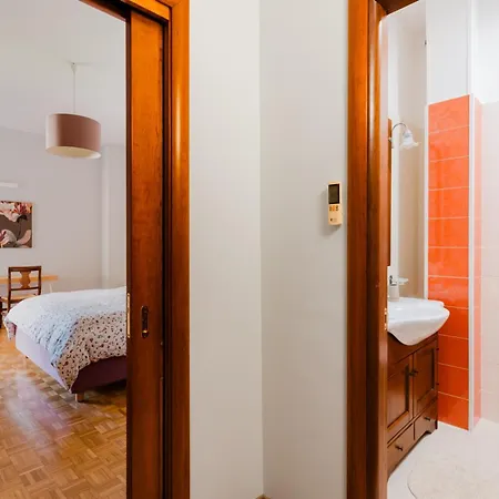 Omar House Nyaraló Lecce