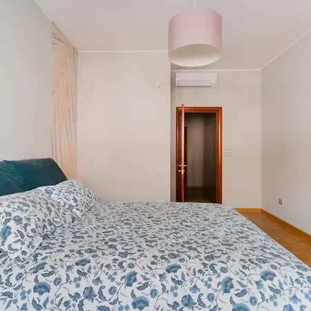 Feriehus Omar House *